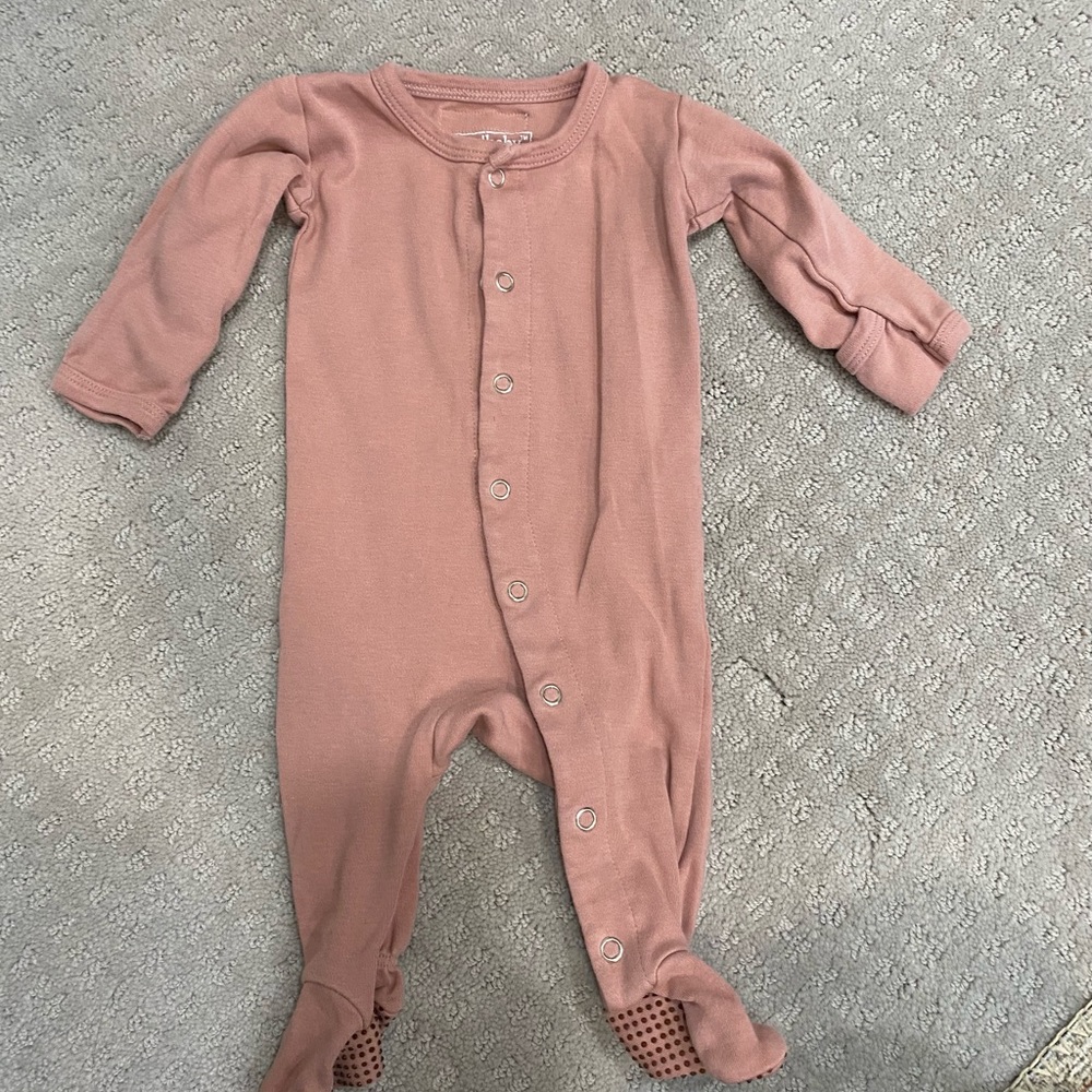 L’oved Baby onesie
